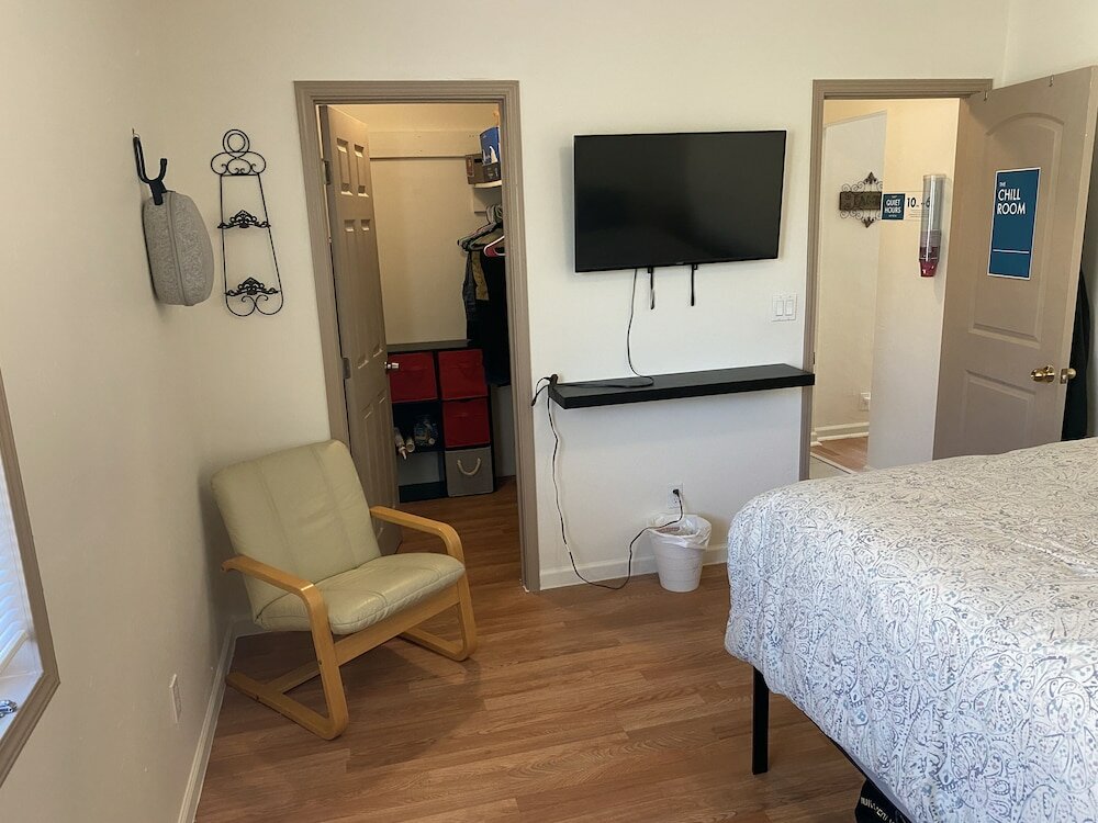 Фото Whole Family - Barrette - Hostel