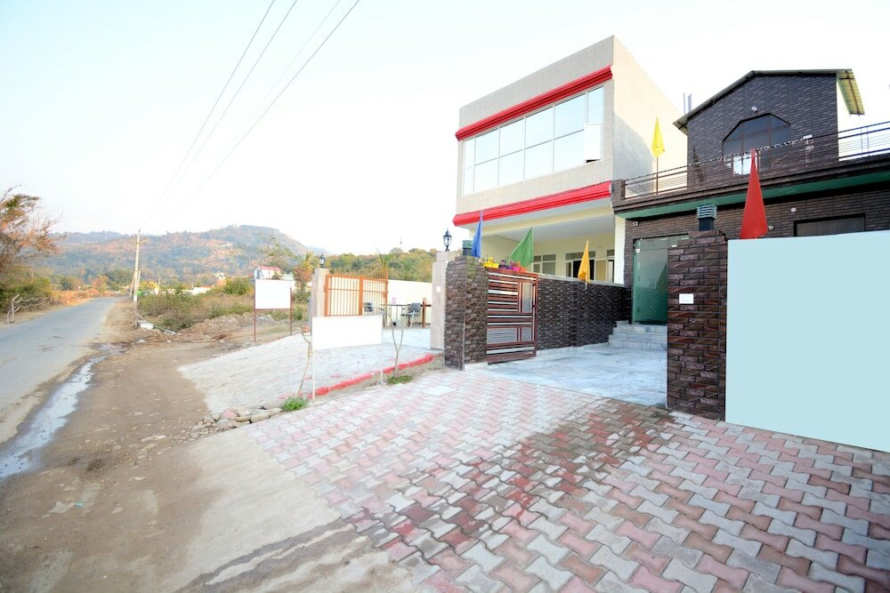 Фото Oyo 28097 Hotel Park View