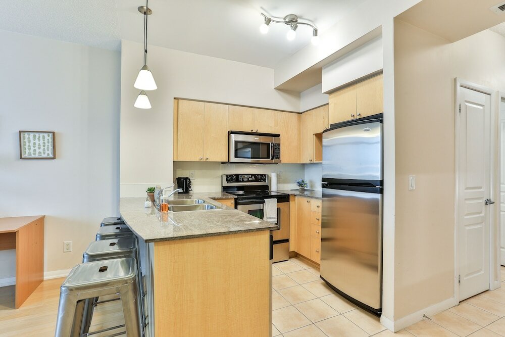 Фото Vibrant Urban Condo 2Bed 2Bath