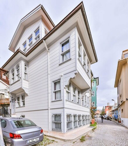 9 Doors Culture Hotel