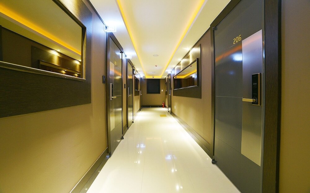 Фото Yeosu Hotel Zava