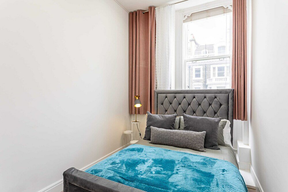 Фото Charming Chelsea Flat