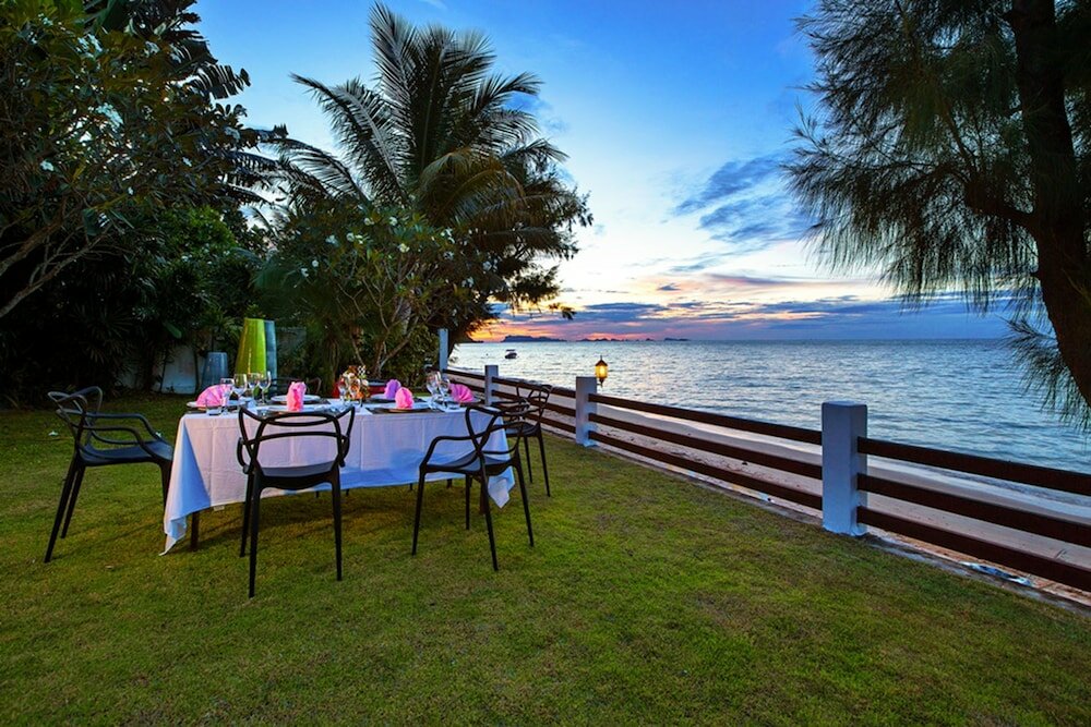 Фото The Emerald Beach Villa 4