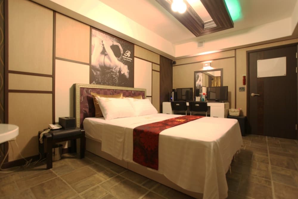 Фото Bucheon Regency