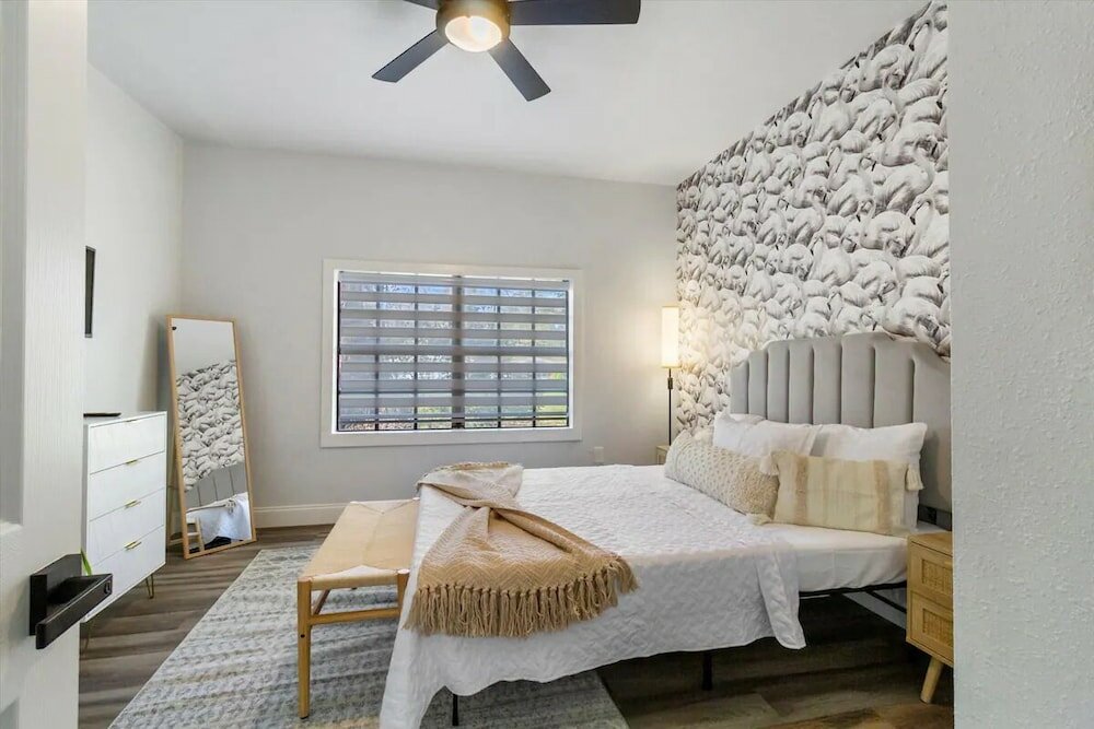 Фото Spacious 4 Br Near Fl Aquarium