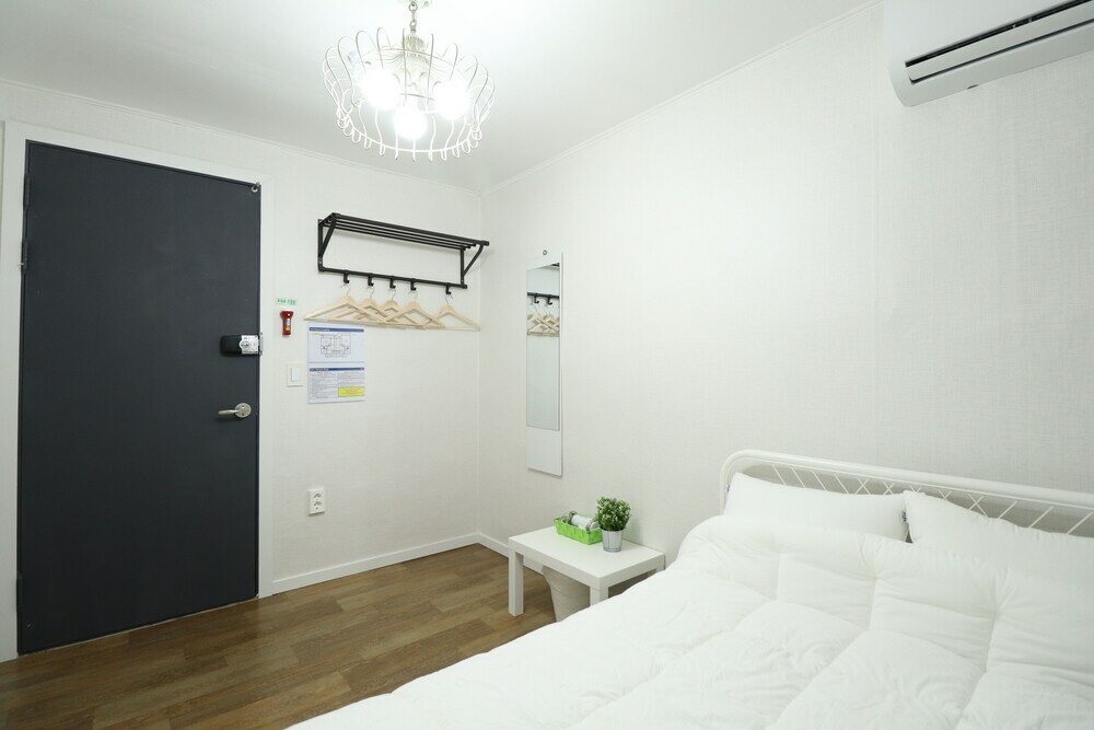 Фото Liz's House - Hostel