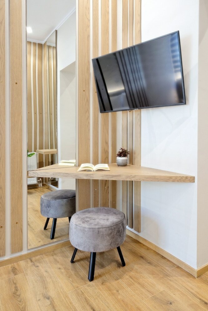 Фото The Flirty Athens