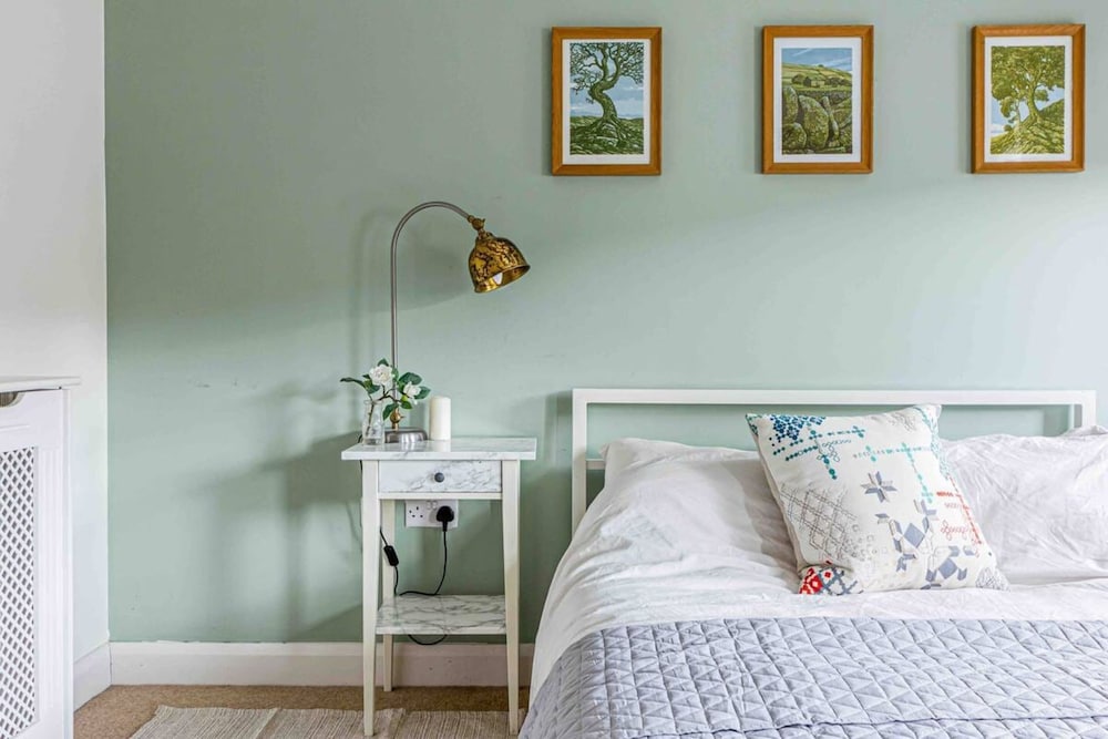 Фото Lovely 2 Bedroom Apartment in Bermondsey