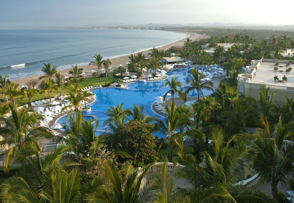 Фото Pueblo Bonito Emerald Bay Resort & SPA - All Inclusive