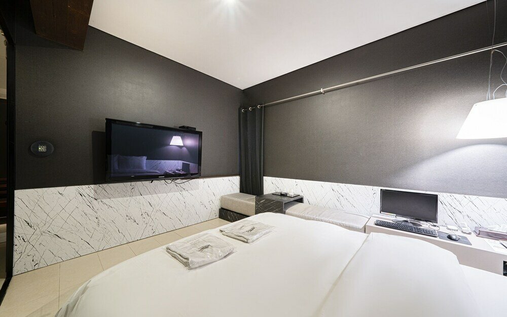 Фото Yeoksam Bare