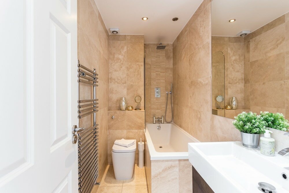 Фото Gloucester Terrace by Lime Street