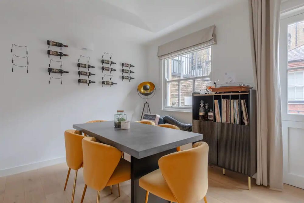 Фото Modern & Centrally Located 2bd Flat - Marble Arch!