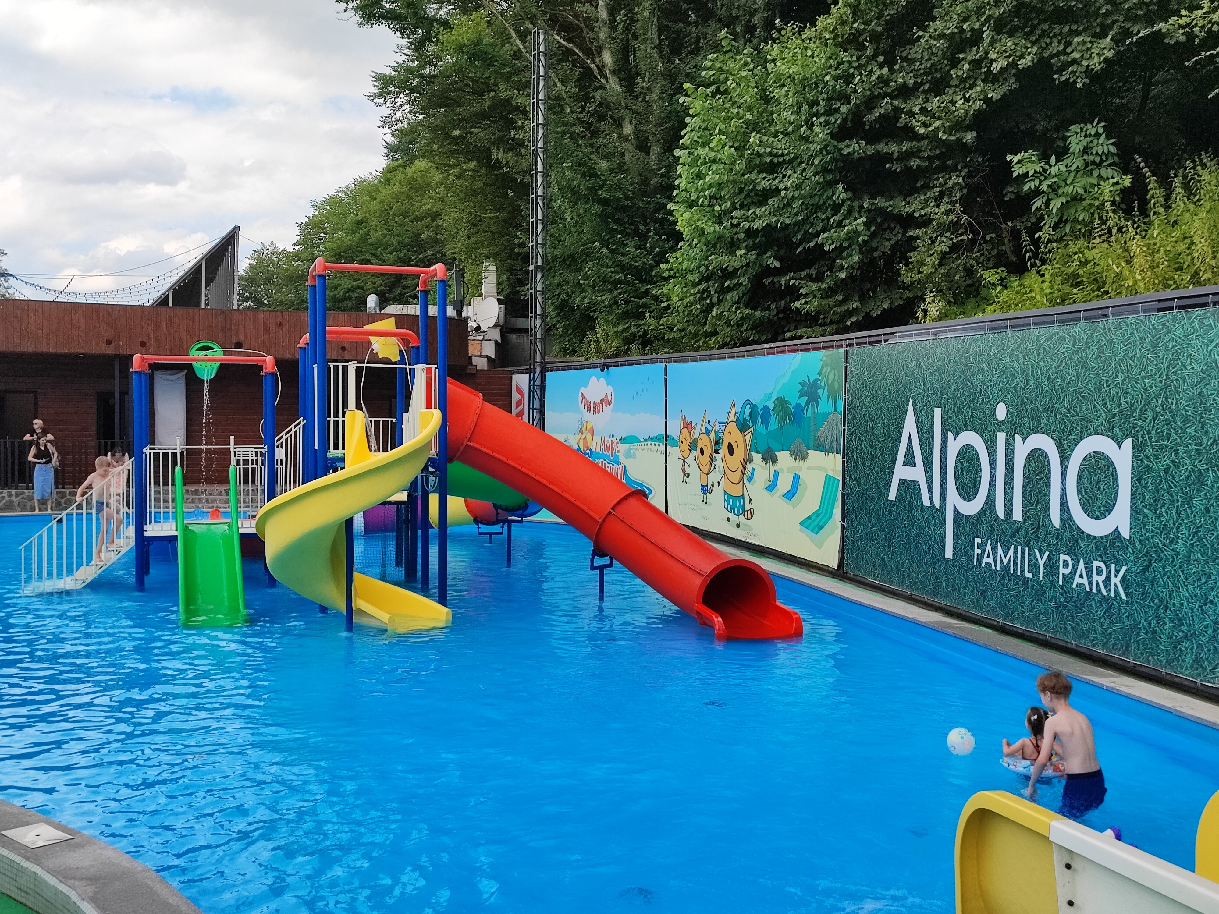 Фото отеля 2