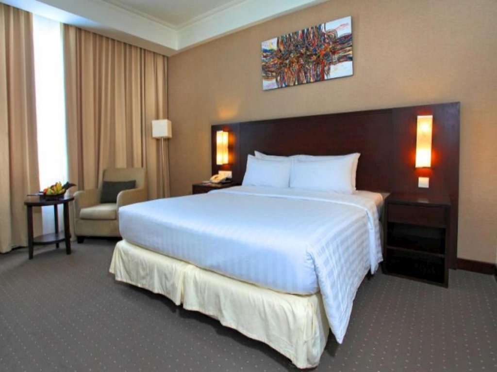 Фото Hotel Menara Bahtera