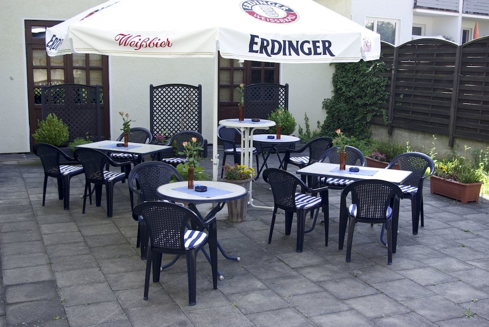 Фото Airport Businesshotel Koeln