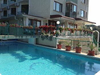Гостиница Hotel Zora в Солнечном Береге
