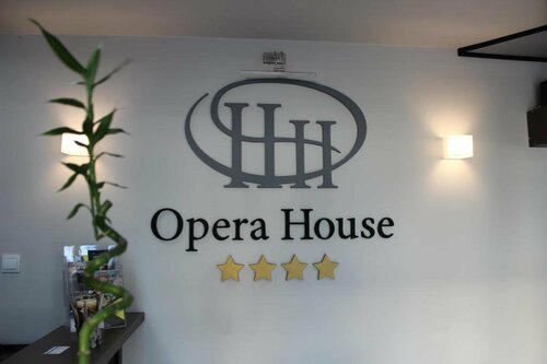Гостиница Opera House Hotel