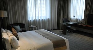 Holiday Inn Shanghai Pudong, an Ihg Hotel (Shanghai, 899 Dong Fang Road Pudong), hotel