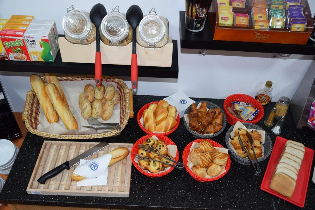 Фото Hotel The Originals Arras