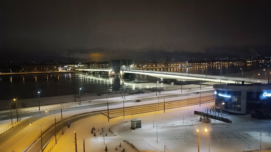 Shopping mall TC Moskva, Saint Petersburg, photo