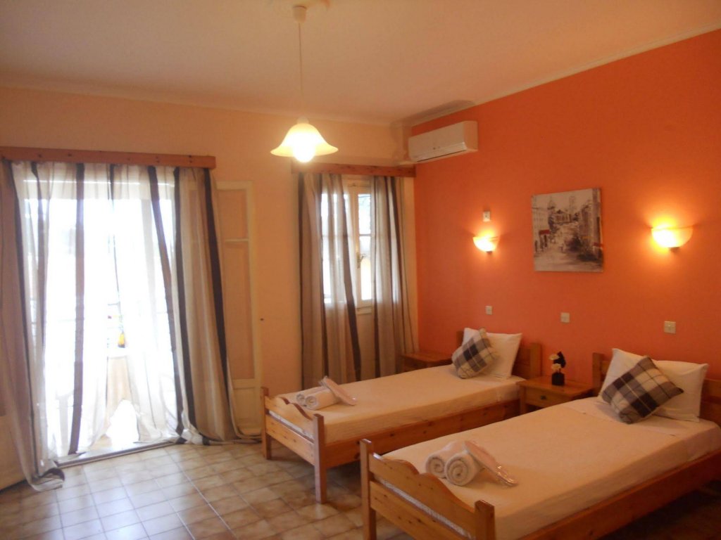 Фото Gina Studios