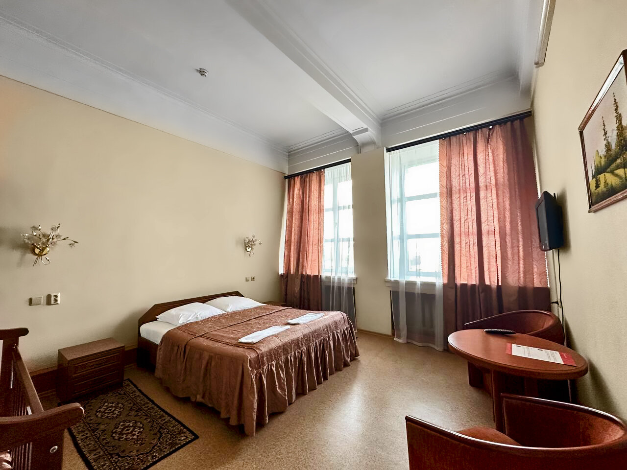 Фото отеля 2