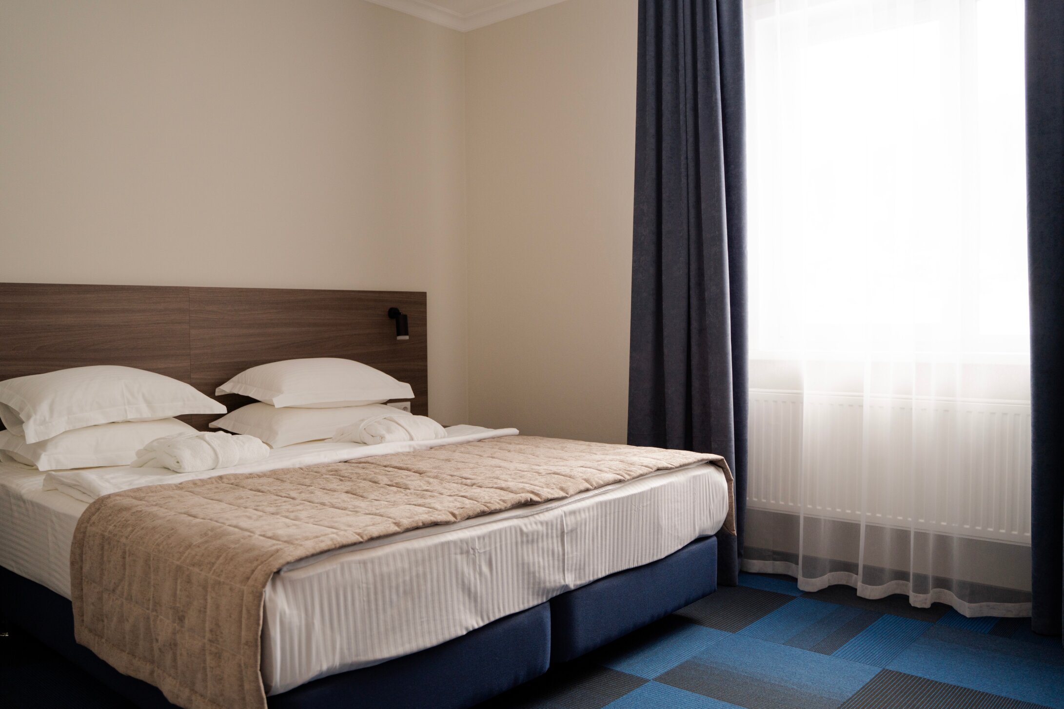 Фото отеля 2