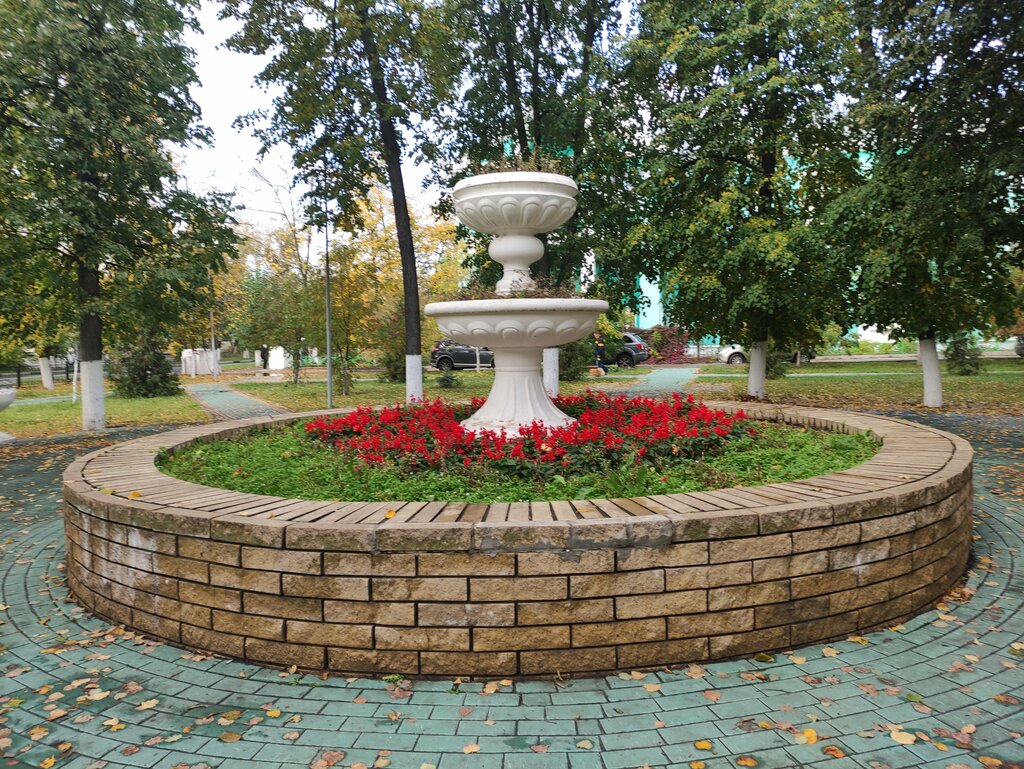 Достопримечательность Дом со шпилем, Дзержинск, фото