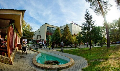 Внешний вид отеля Амакс Парк-отель в Тамбовском лесхозе, фото 3