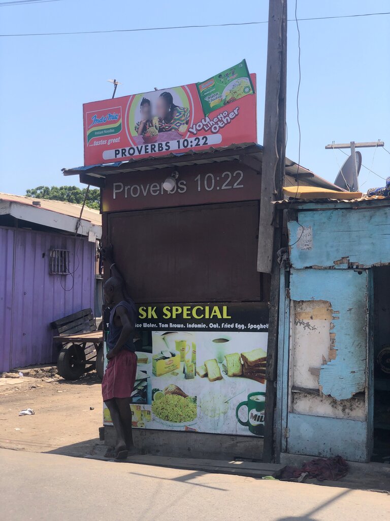 Fast food Proverbs 10: 22, Accra, photo