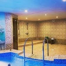 Үлкен өлшемді әйелдердің әуесқойлық порносы