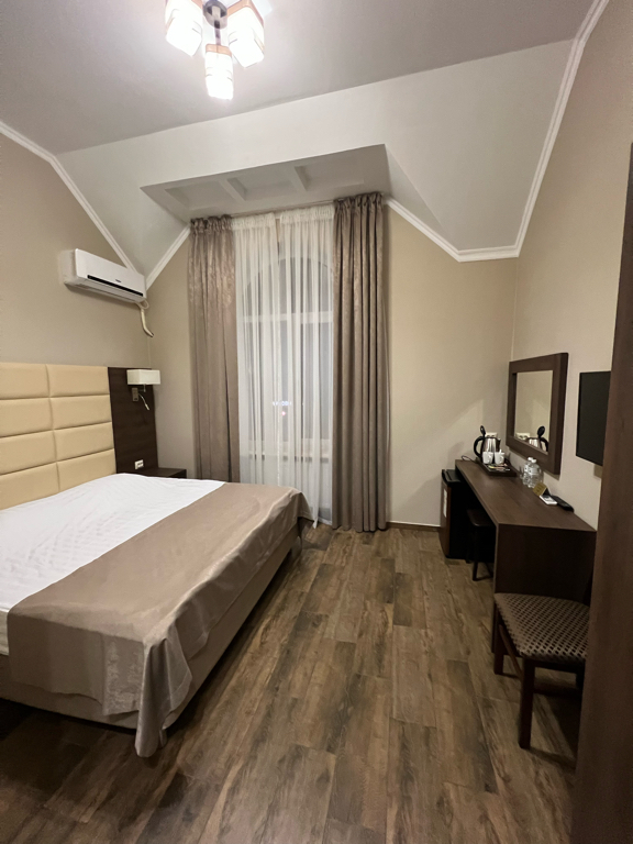 Фото Астери