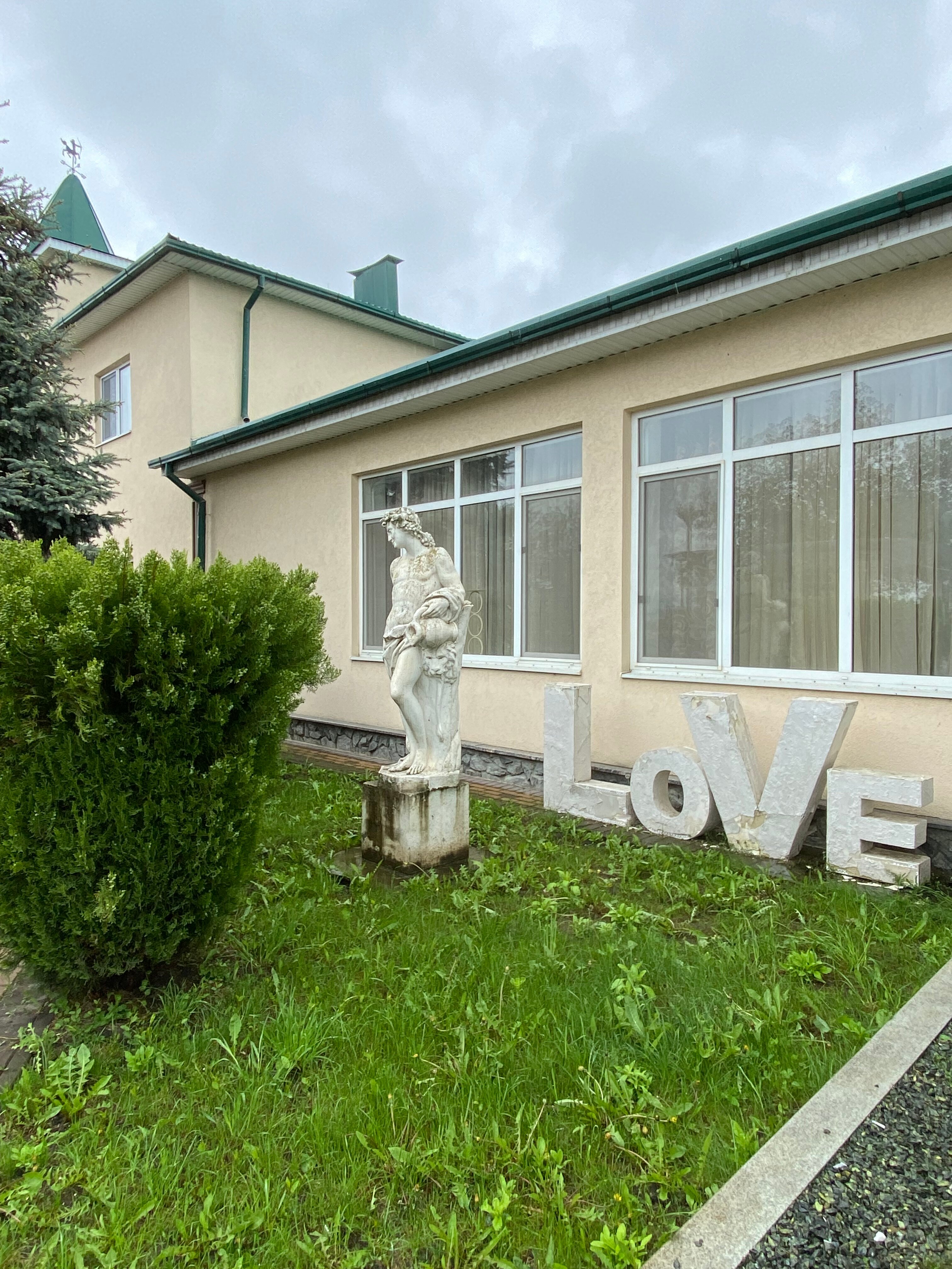 Фото отеля 1