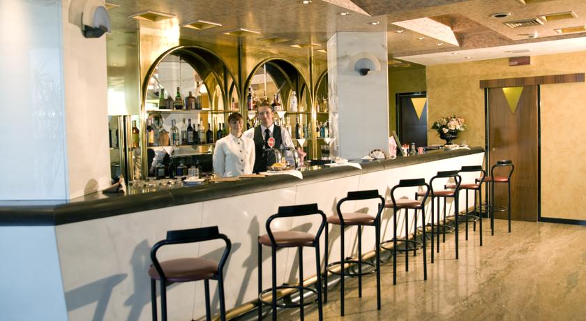 Фото Hotel Diplomat Palace