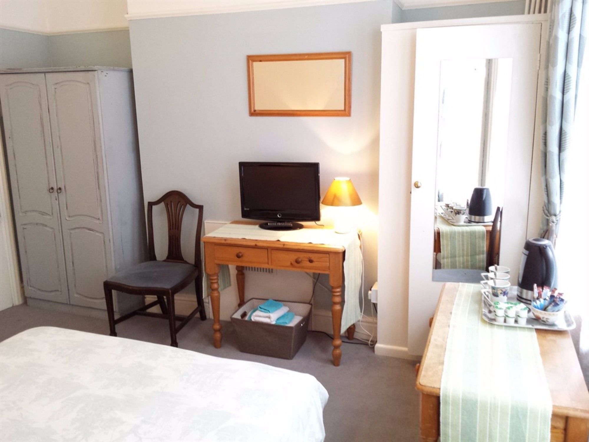 Фото The Ravensbourne Hotel