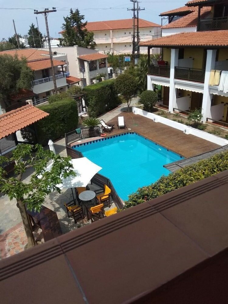 Фото Ammon Garden Hotel