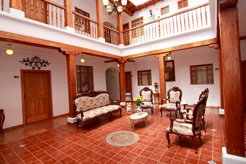 Гостиница Casa Hotel Las Plazas в Кито