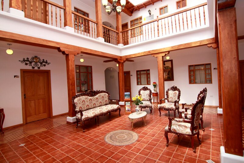 Гостиница Casa Hotel Las Plazas в Кито