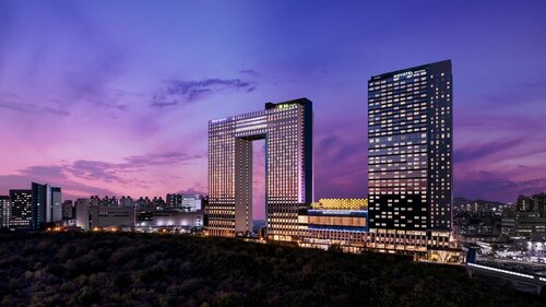 Гостиница Grand Mercure Ambassador Seoul Yongsan в Сеуле