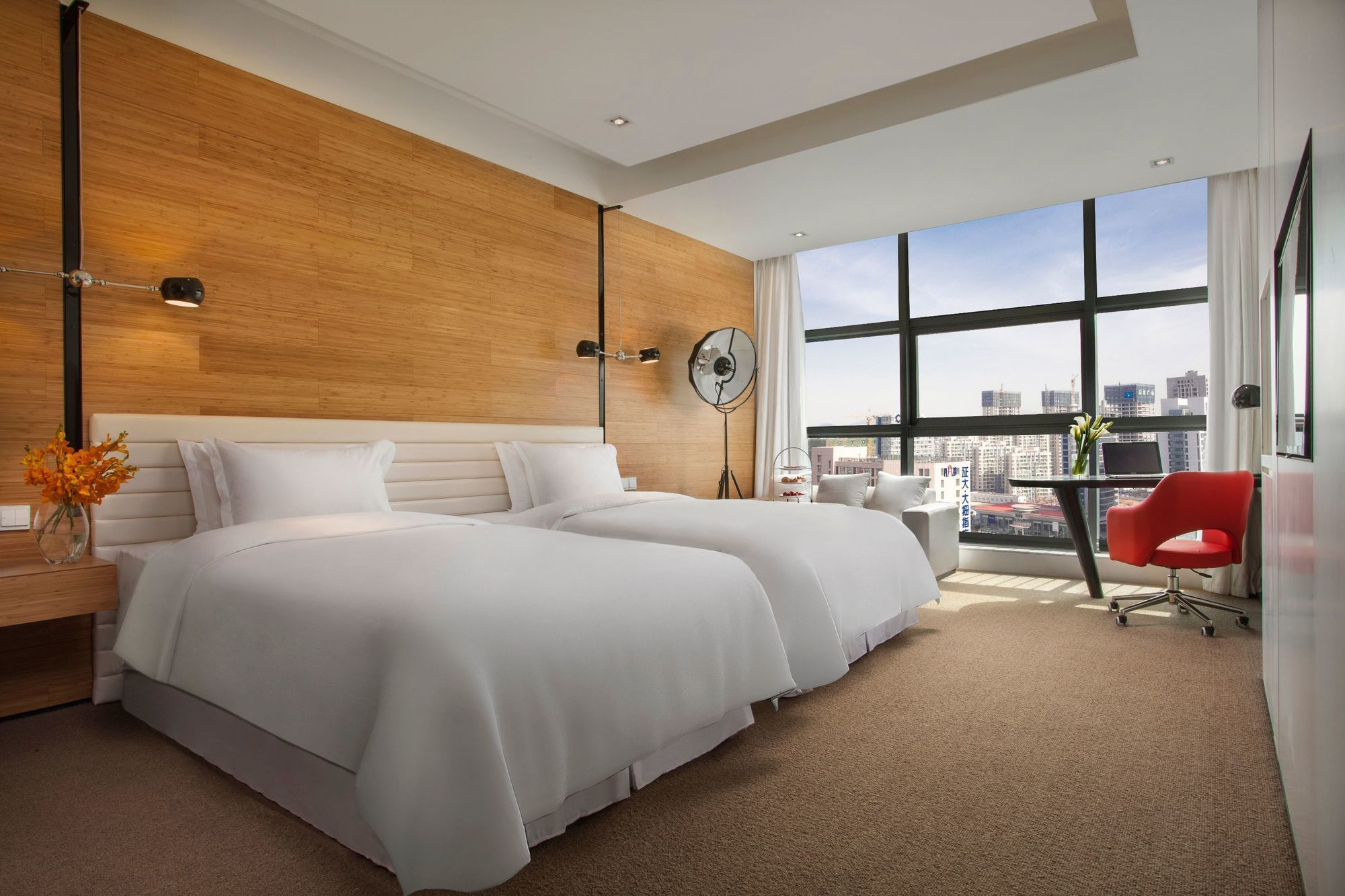 Фото Himalayas Qingdao Hotel