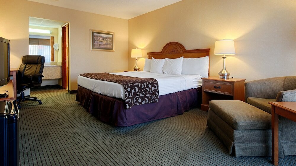 Фото Baymont by Wyndham Lynchburg