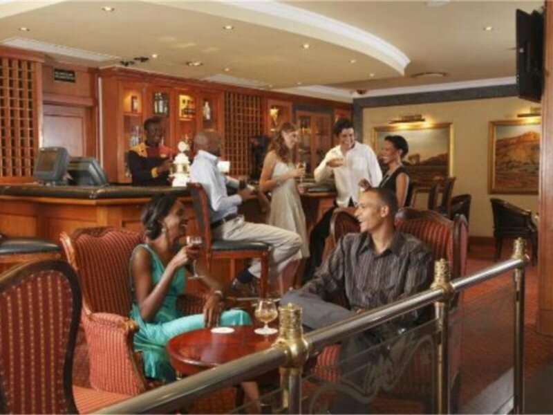 Фото Avani Windhoek Hotel & Casino