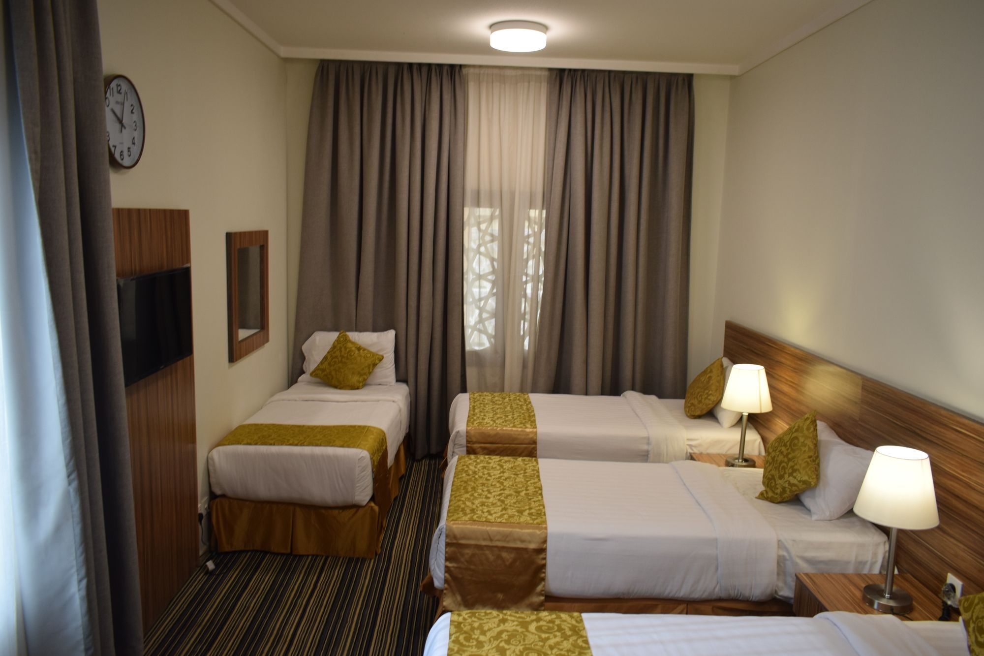 Фото Sama Al Amani Hotel