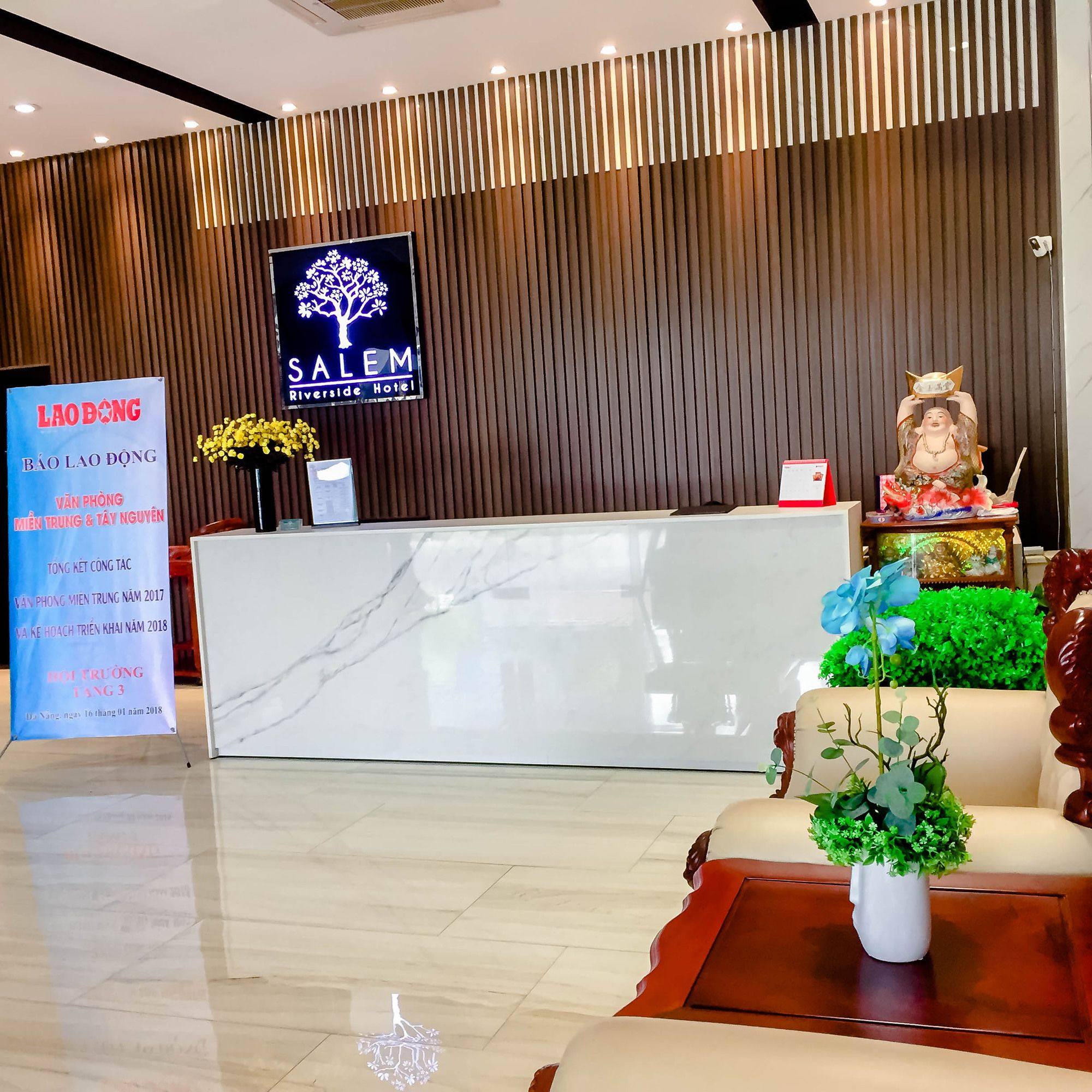 Фото Salem Riverside Hotel