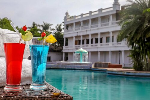 Отель Sathyam Grand Resort