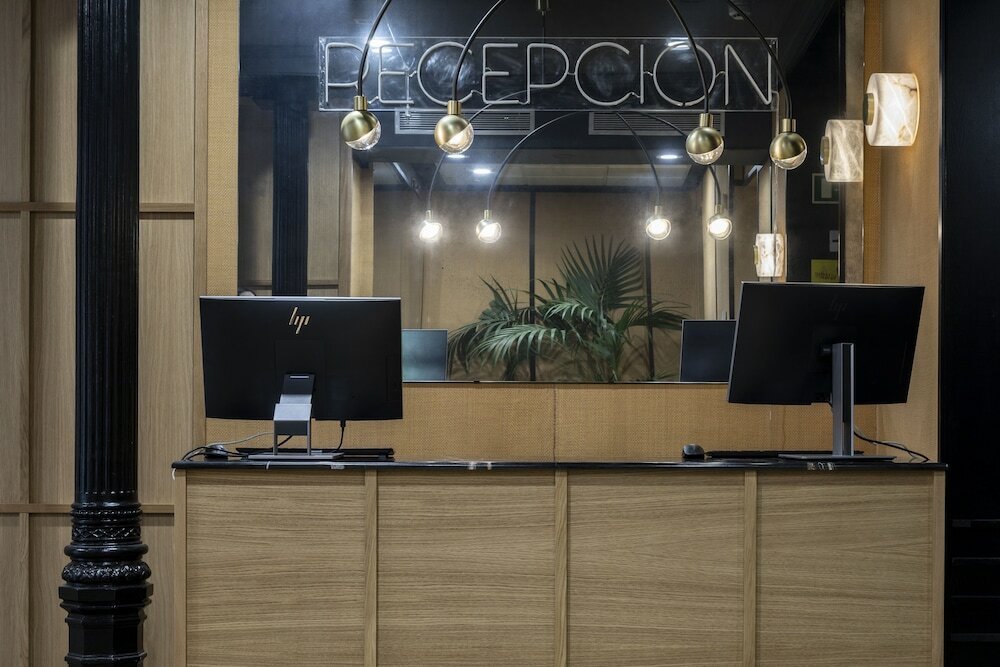 Фото Petit Palace Preciados