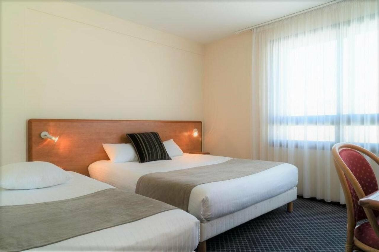 Фото Hôtel Le Valois, Cognac Centre