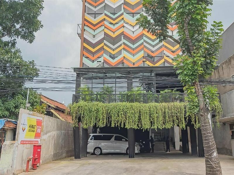 Hotel RedDoorz Premium @ Hotel Hebat, Bandung, photo