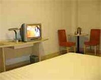 Фото Jinjiang Inn Shijiazhuang Ping'an Street