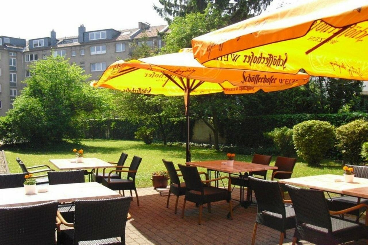 Фото Отель Hk Dusseldorf City